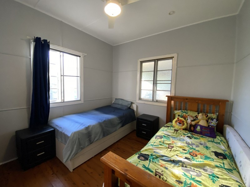 33 Burrows Street, Moore QLD 4306