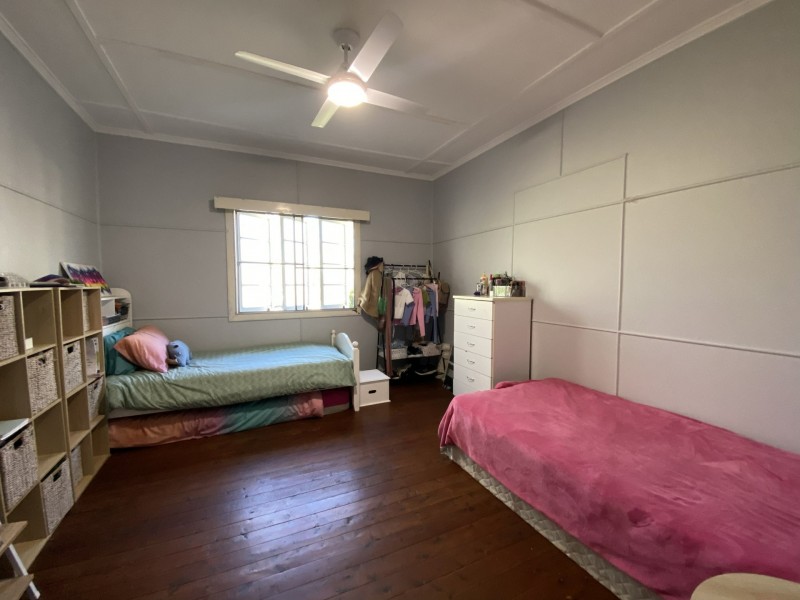 33 Burrows Street, Moore QLD 4306