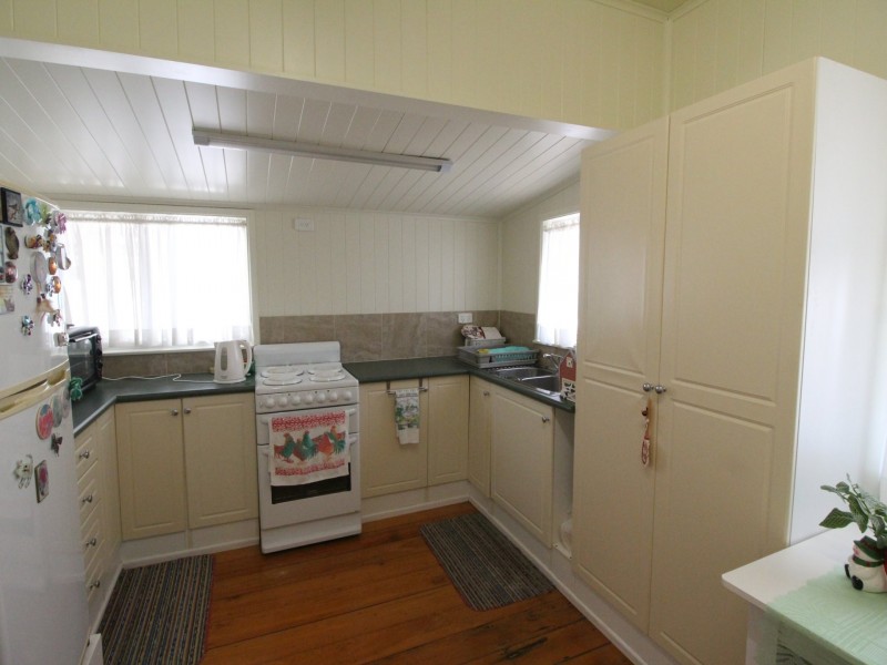 40 Eskdale Road, Toogoolawah QLD 4313