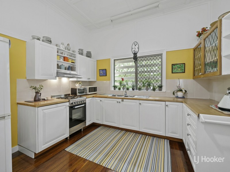 30 Richard Street, Esk QLD 4312