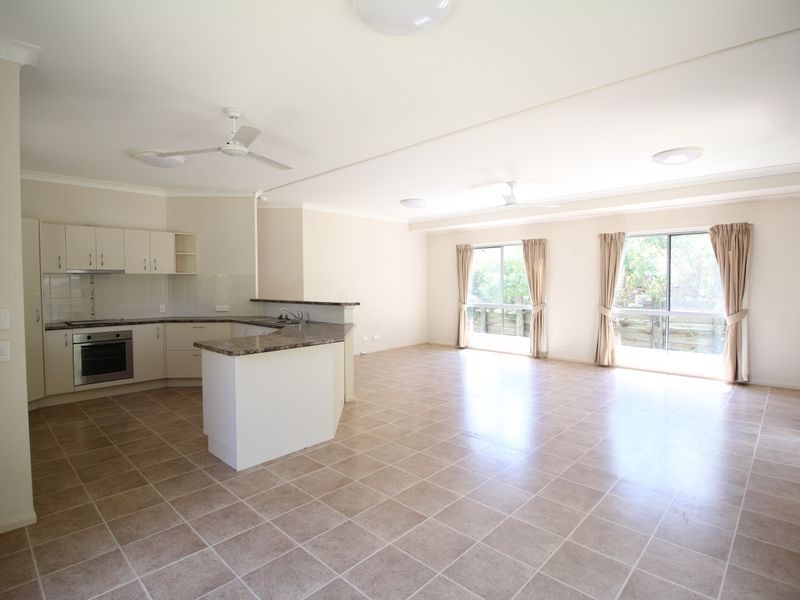 5 East Street, Esk QLD 4312