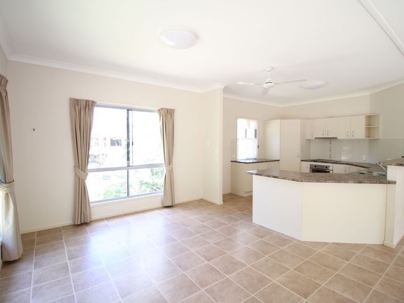 5 East Street, Esk QLD 4312