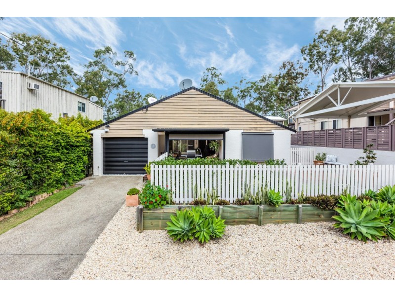 3 Guldbransen Street, Somerset Dam QLD 4312