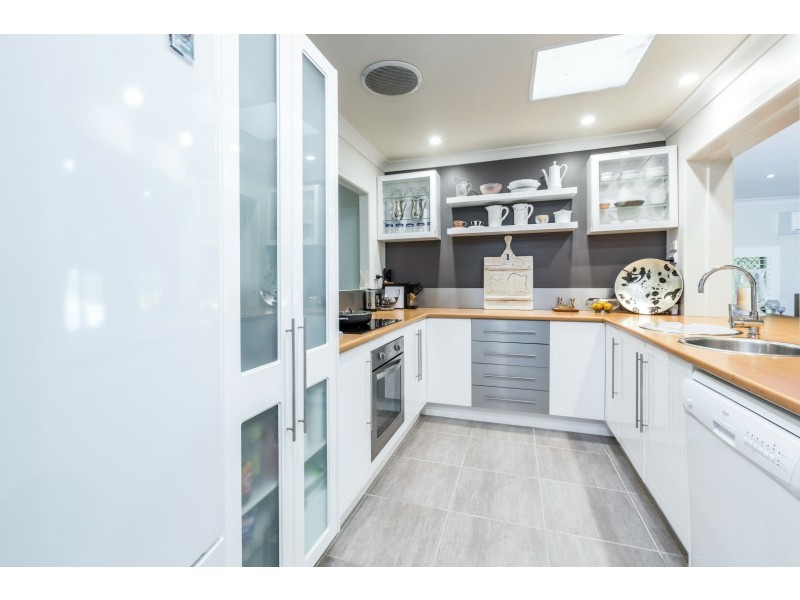 3 Guldbransen Street, Somerset Dam QLD 4312