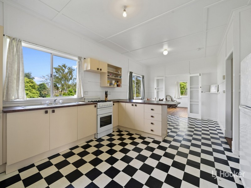 7184 Brisbane Valley Highway, Toogoolawah QLD 4313