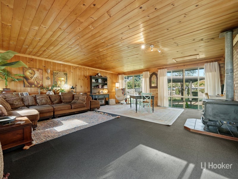 24 William Street, Linville QLD 4306