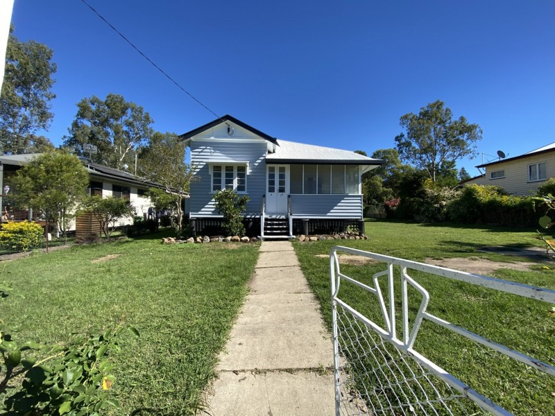 19 Charles Street, Toogoolawah QLD 4313