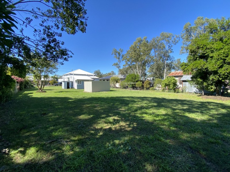 19 Charles Street, Toogoolawah QLD 4313