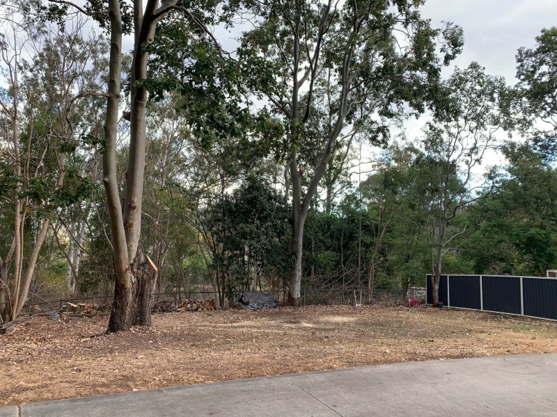 1/13 First Avenue, Somerset Dam QLD 4312