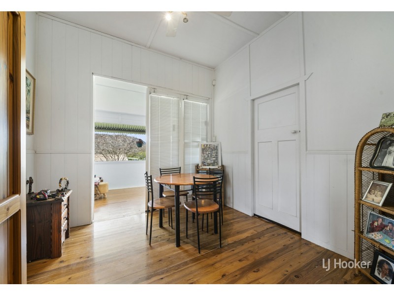 31 Down Street, Esk QLD 4312