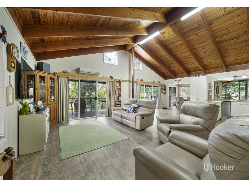 57 Enid Court, Blackbutt QLD 4306