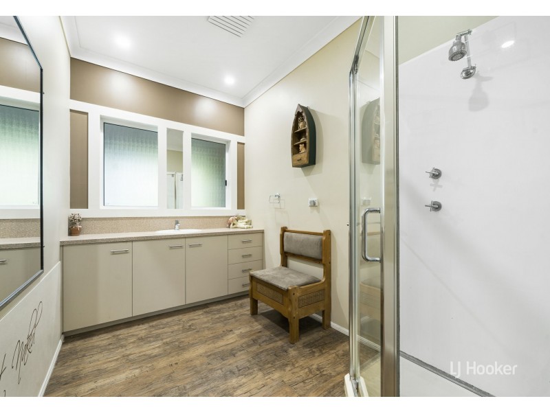 57 Enid Court, Blackbutt QLD 4306