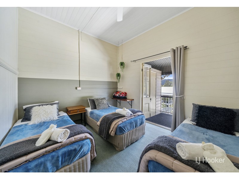 34-36 George Street, Linville QLD 4306