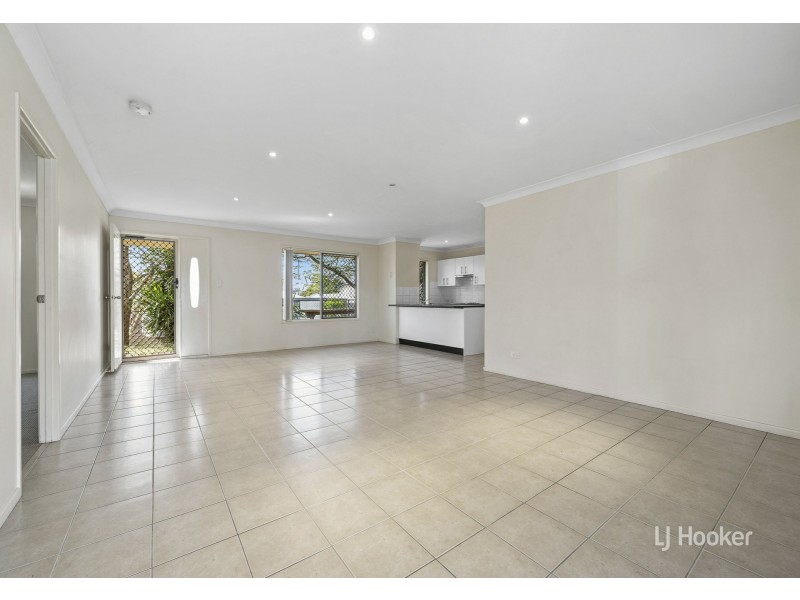 30 Cairnscroft Street, Toogoolawah QLD 4313