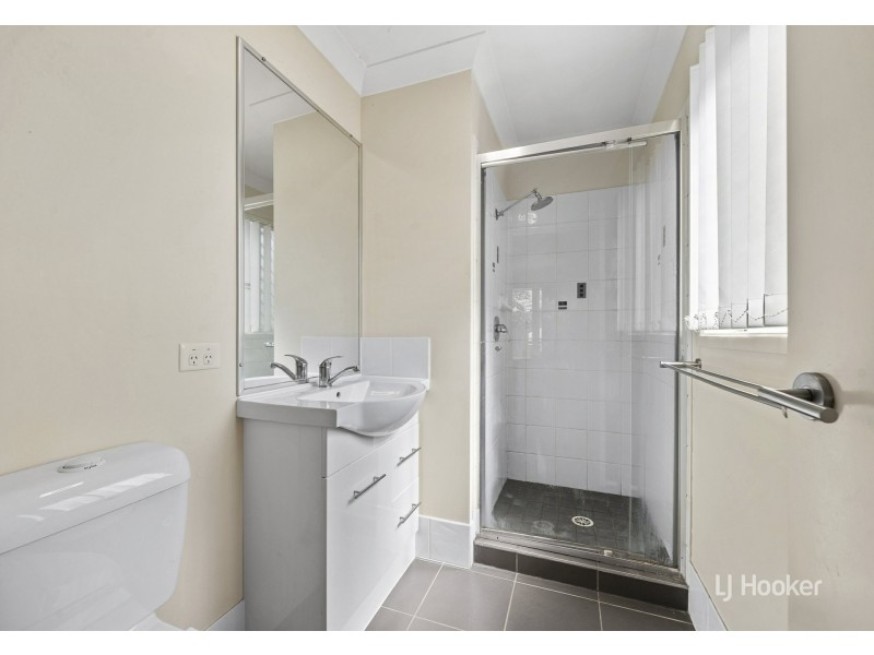 30 Cairnscroft Street, Toogoolawah QLD 4313