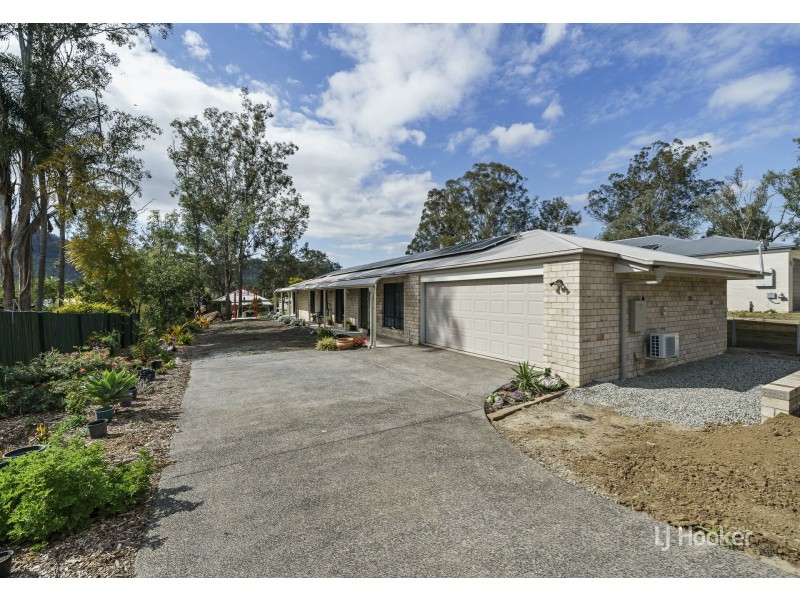 4 Mack Street, Esk QLD 4312