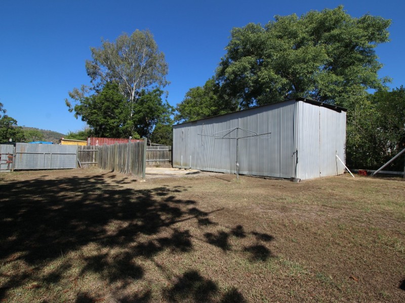 86 George Street, Linville QLD 4306