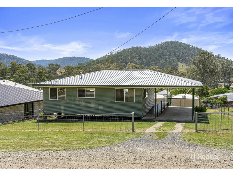 5 Sandford Street, Moore QLD 4306