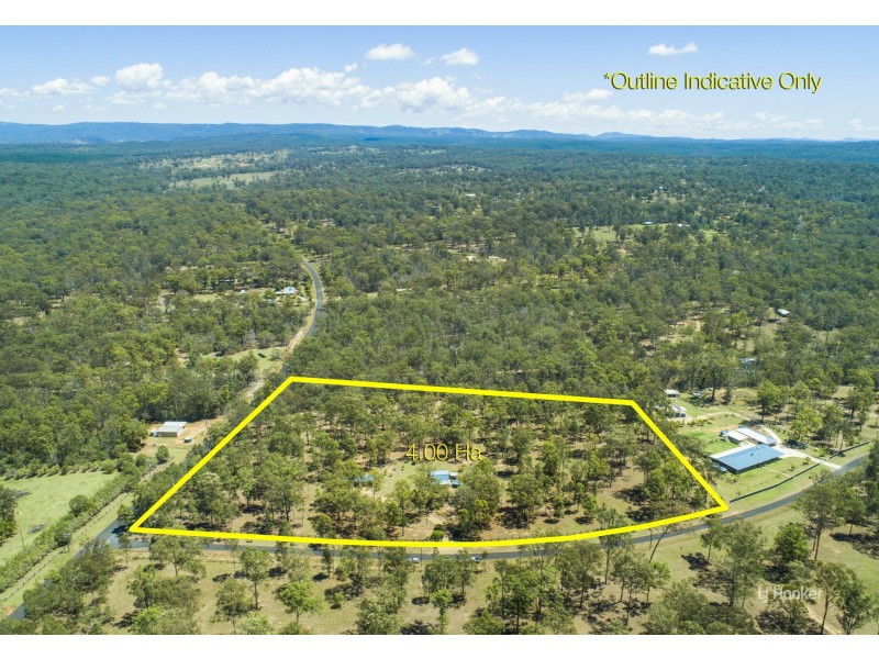 13 Duke Court, Mount Hallen QLD 4312