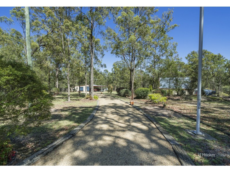 13 Duke Court, Mount Hallen QLD 4312