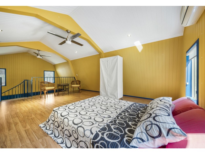 13 Duke Court, Mount Hallen QLD 4312