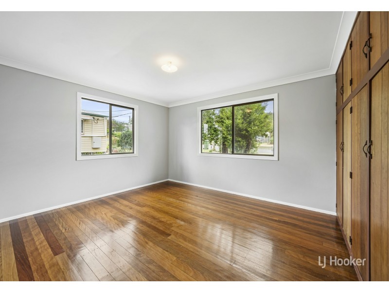 28 Down Street, Esk QLD 4312