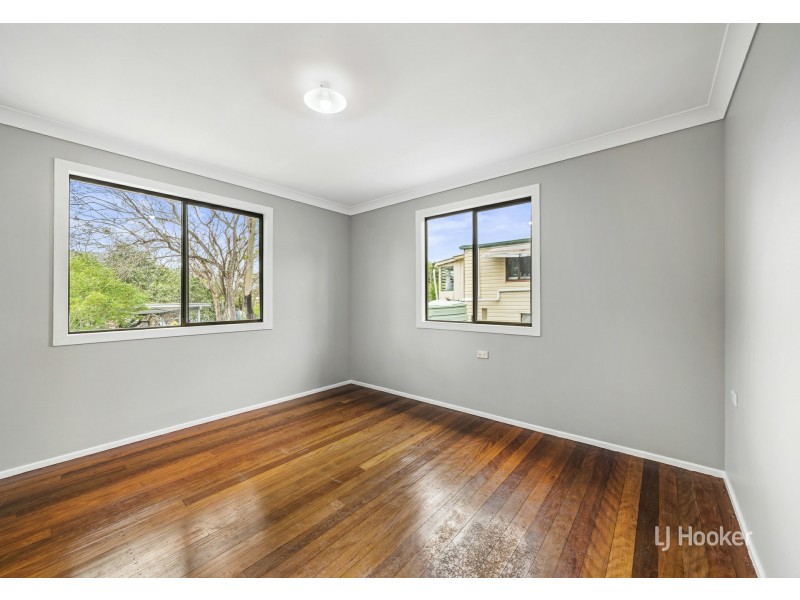 28 Down Street, Esk QLD 4312