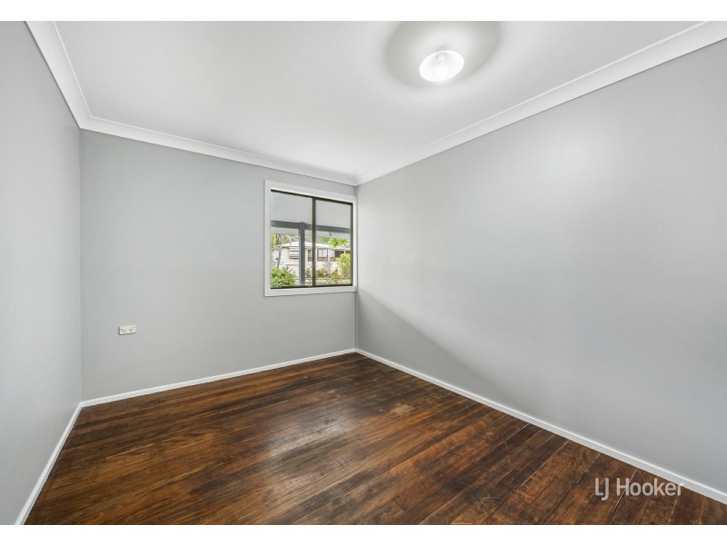 28 Down Street, Esk QLD 4312