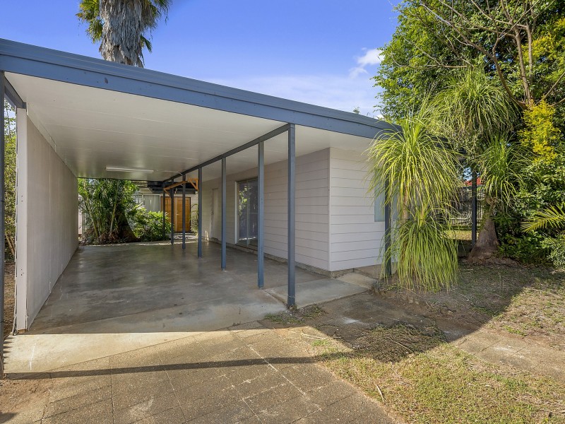 16 Mangerton Street, Toogoolawah QLD 4313