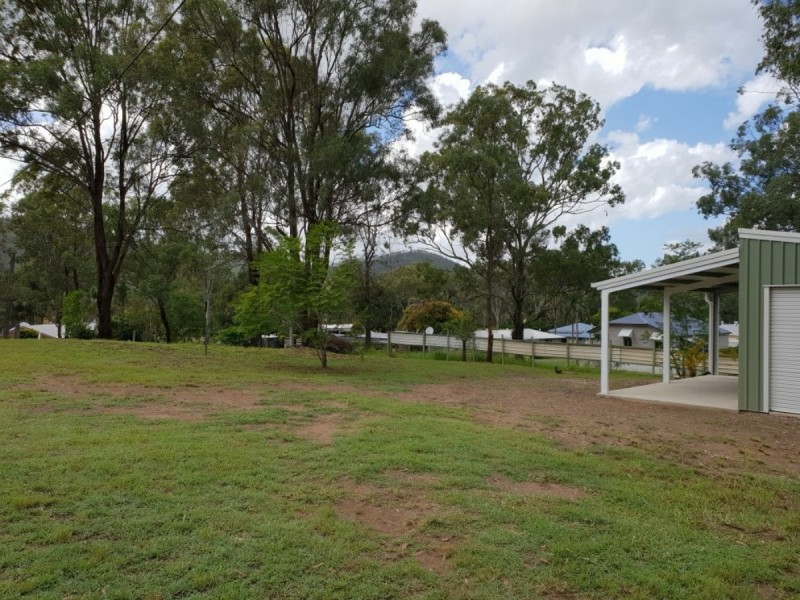 27 William Street, Linville QLD 4306