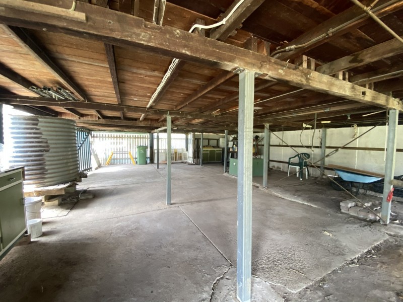 9 Edward Street, Esk QLD 4312