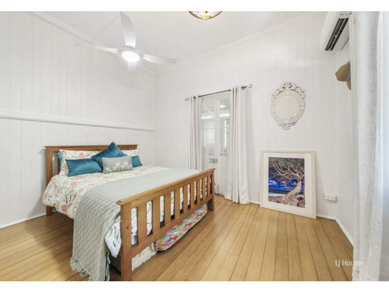 32 Barbour Street, Esk QLD 4312