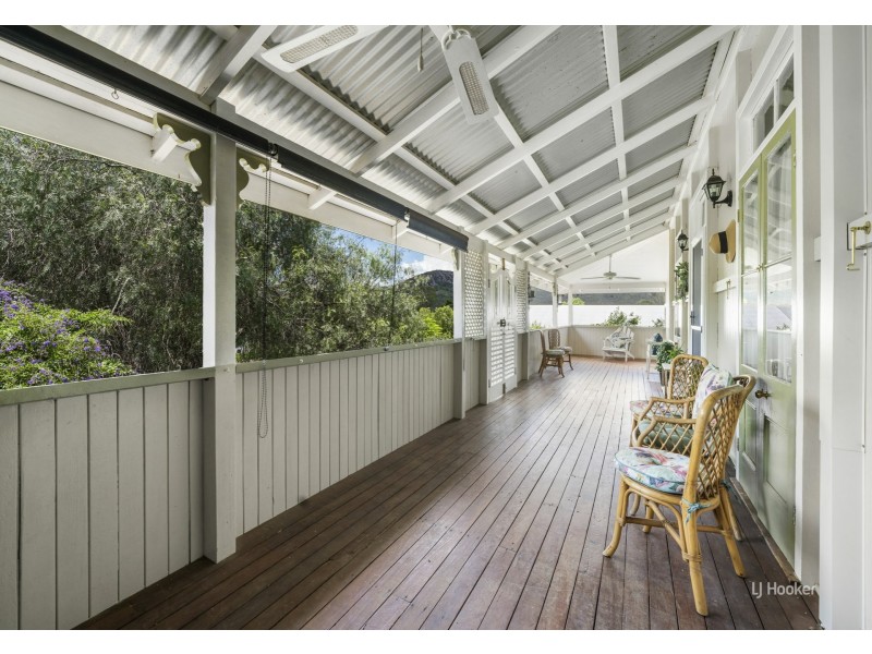 32 Barbour Street, Esk QLD 4312