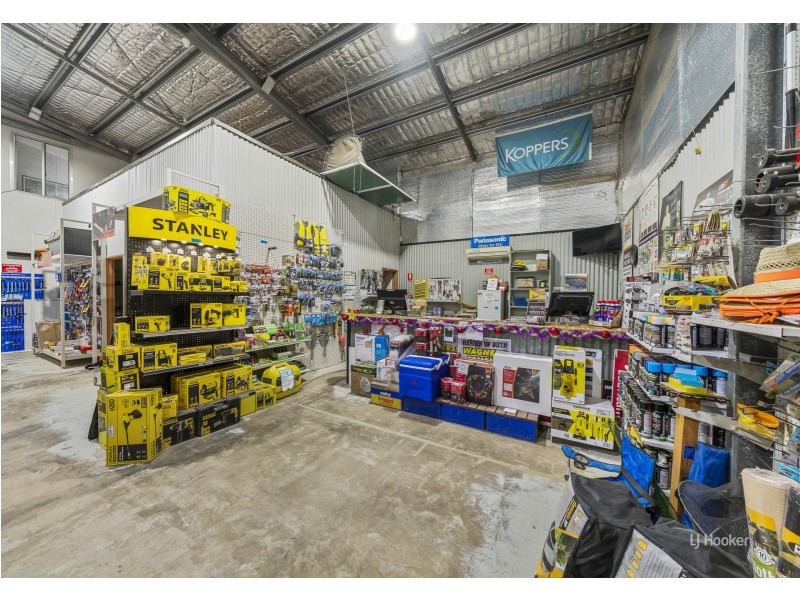 233 Ipswich Street, Esk QLD 4312