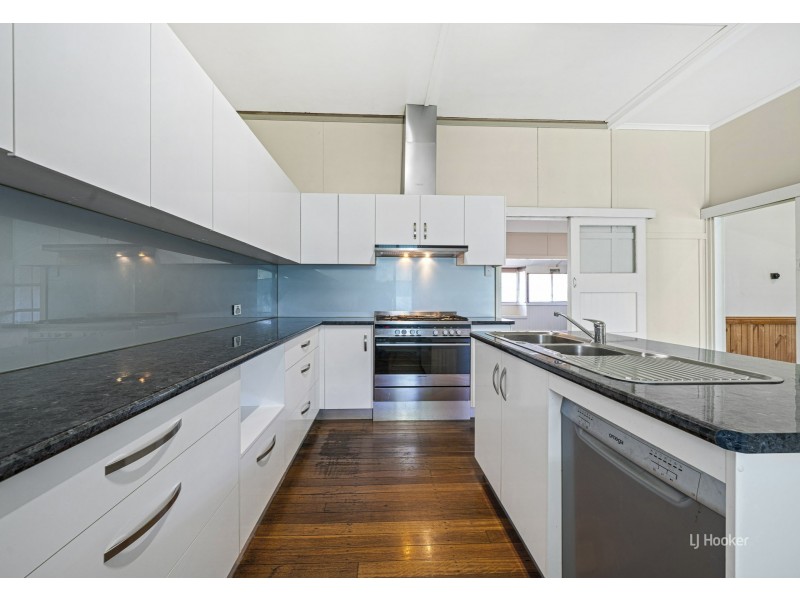 21 Factory Lane, Esk QLD 4312