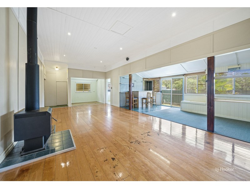 21 Factory Lane, Esk QLD 4312