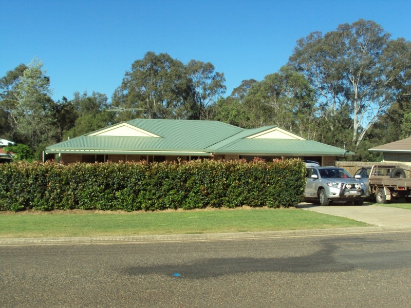 15 Park Drive, Yarraman QLD 4614