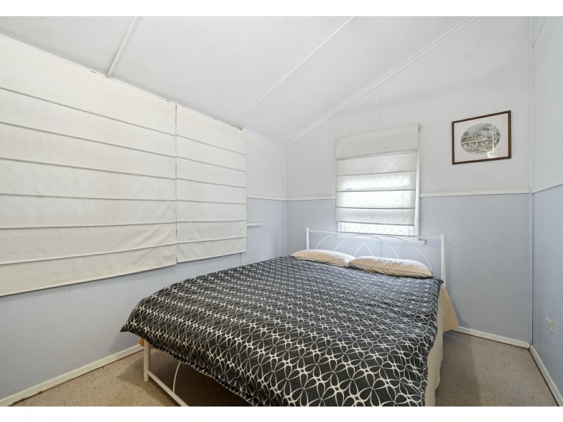 8 Short Street, Esk QLD 4312