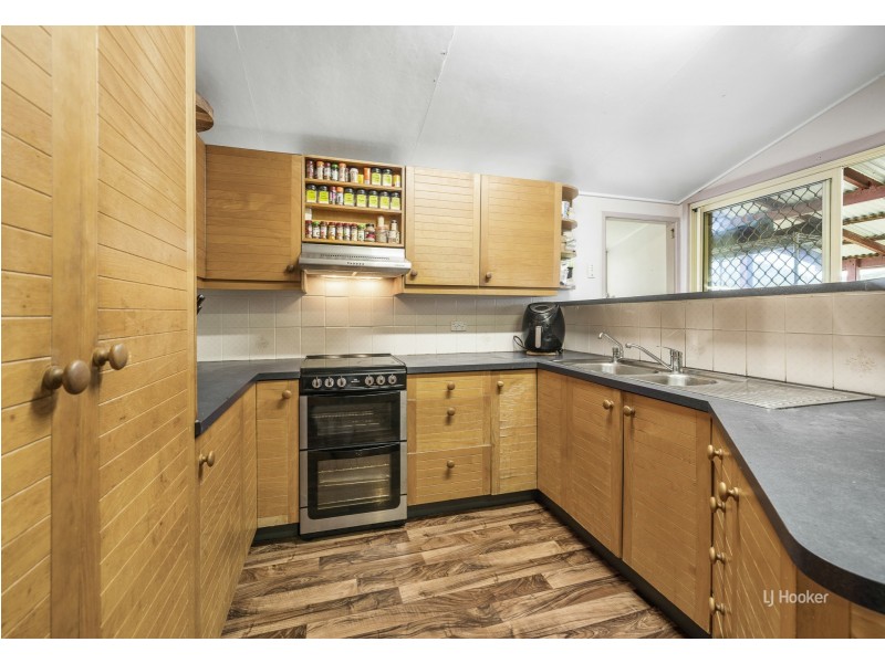 59 Highland Street, Esk QLD 4312