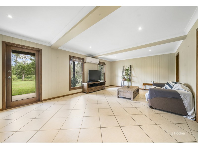 6 Cameron Road, Coominya QLD 4311