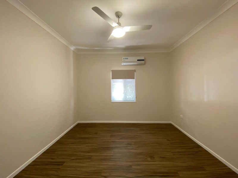 27 Elizabeth Street, Esk QLD 4312