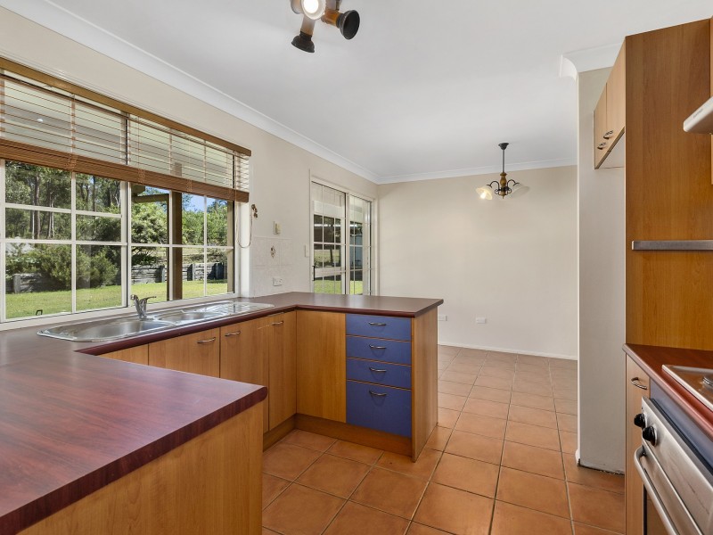 30 Nottingham Drive, Mount Hallen QLD 4312