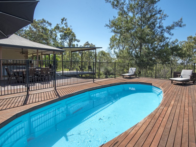 30 Nottingham Drive, Mount Hallen QLD 4312