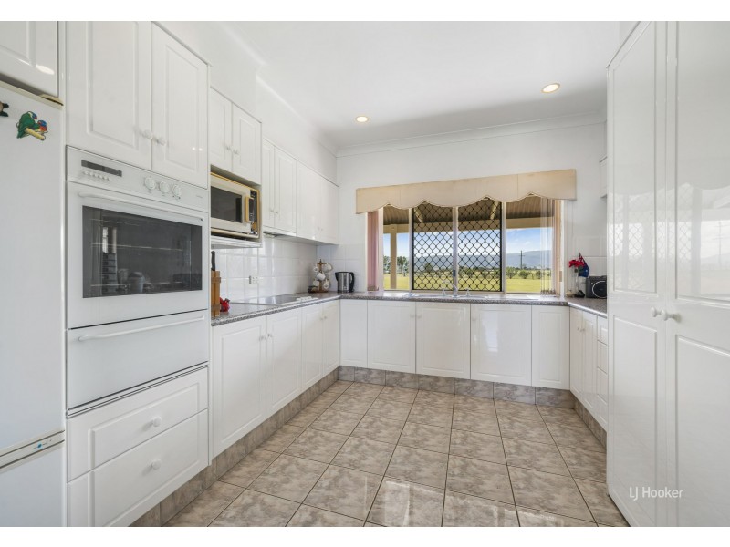 216 Lower Cressbrook Road, Cressbrook QLD 4313