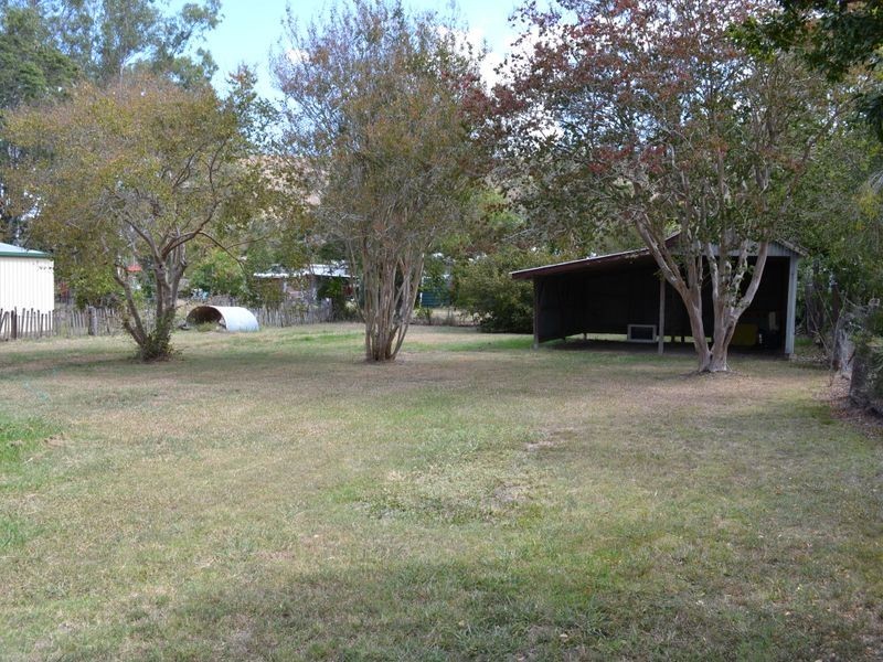 19 William street, Linville QLD 4306