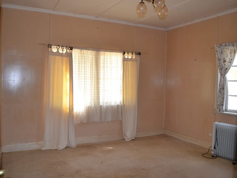 19 William street, Linville QLD 4306