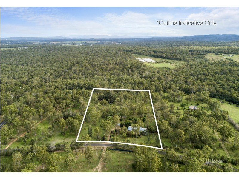 17 Windsor Drive, Mount Hallen QLD 4312