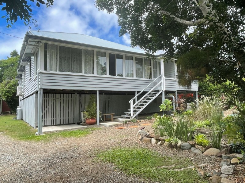 82 George Street, Linville QLD 4306