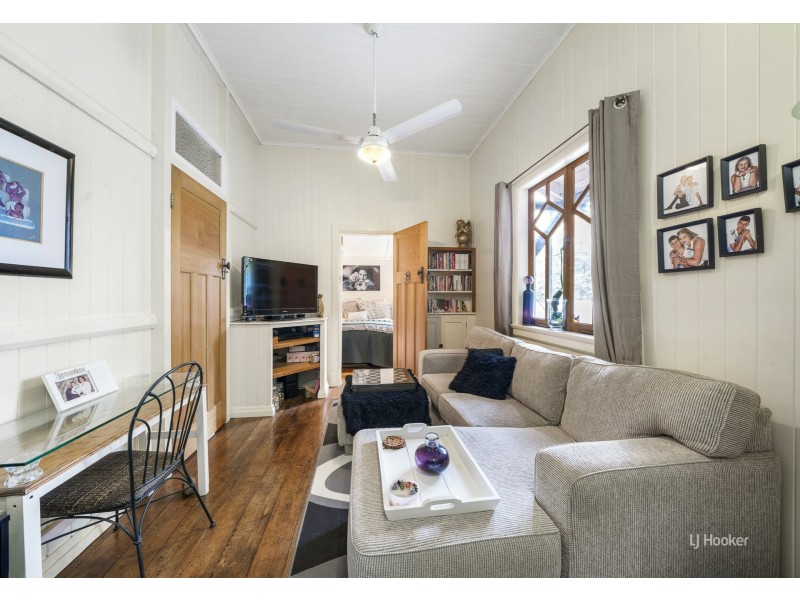 415 Willaura Drive, Mount Hallen QLD 4312