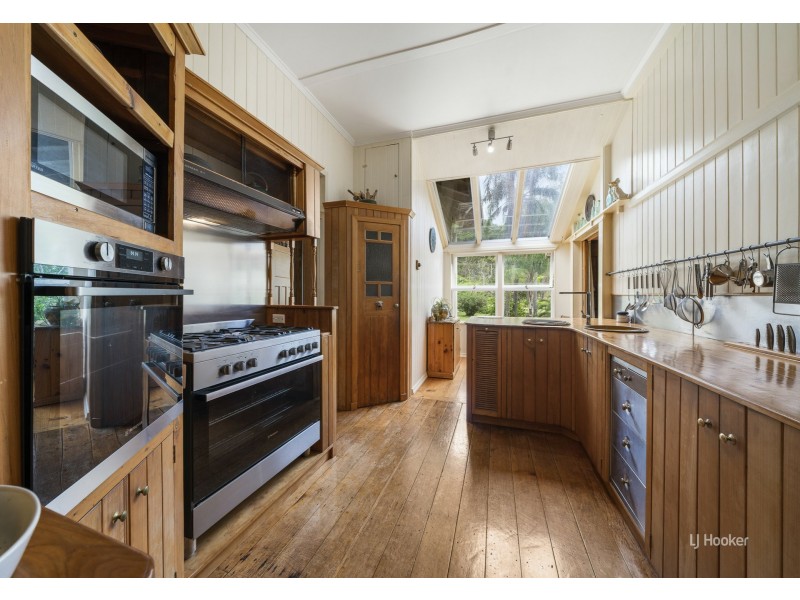 415 Willaura Drive, Mount Hallen QLD 4312